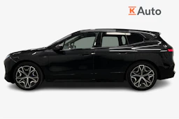 musta BMW ix M60 2024 kuva 5.