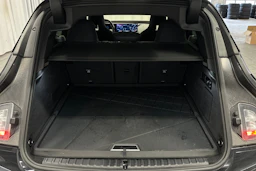 musta BMW ix M60 2024 kuva 11.