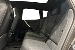 musta BMW iX 2024 kuva 10.