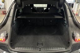 musta BMW iX 2024 kuva 14.