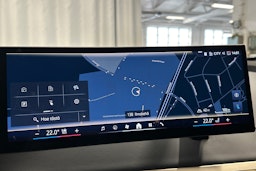 musta BMW iX 2024 kuva 26.