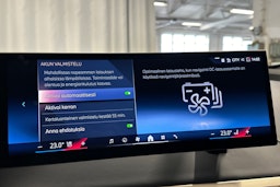 musta BMW iX 2024 kuva 28.