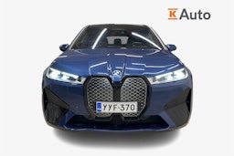 sininen BMW IX M60 2024 kuva 5.