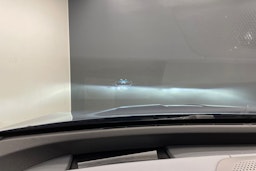 sininen BMW IX M60 2024 kuva 23.