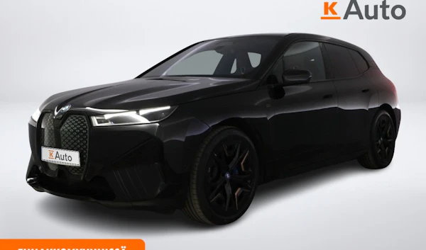 BMW ix M60 M60 | ENNAKKOMYYNNISSÄ |