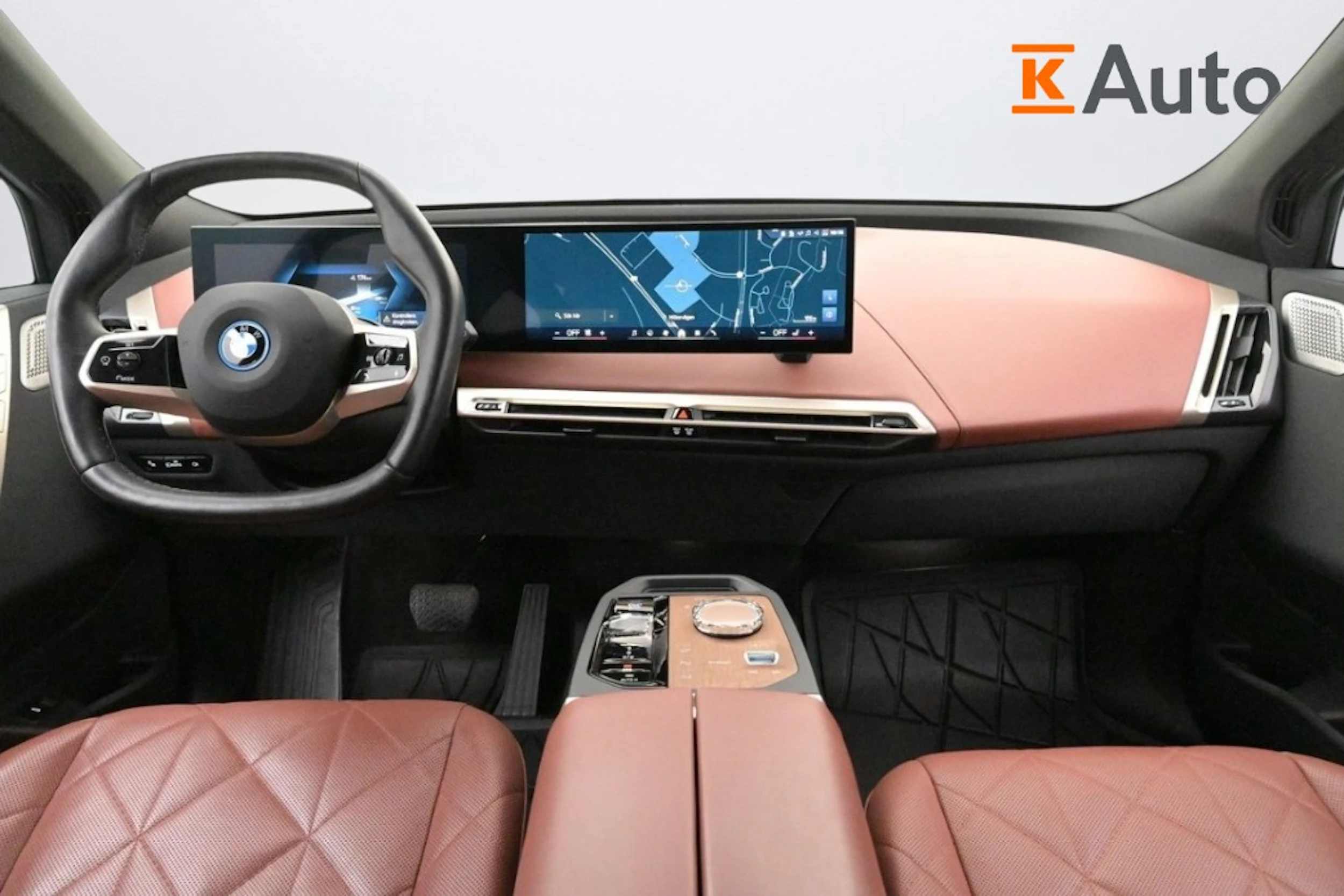 musta BMW ix M60 2024 kuva 4.