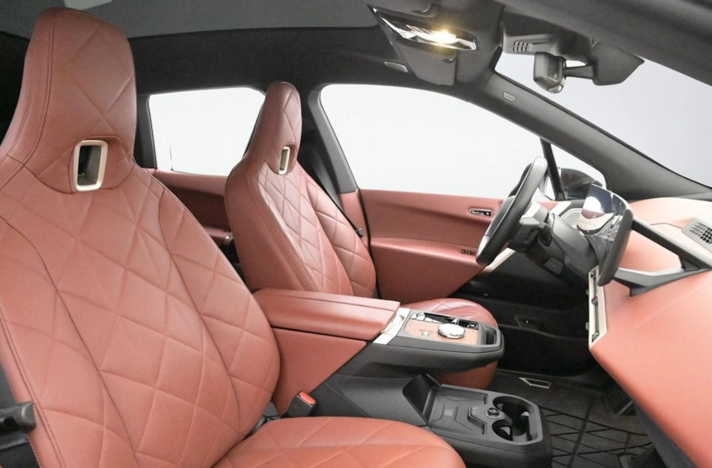musta BMW ix M60 2024 kuva 5.