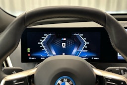 sininen BMW iX M60 2024 kuva 11.