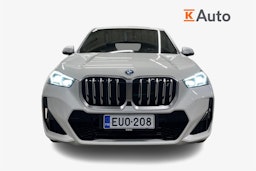 valkoinen BMW iX1 2023 kuva 5.