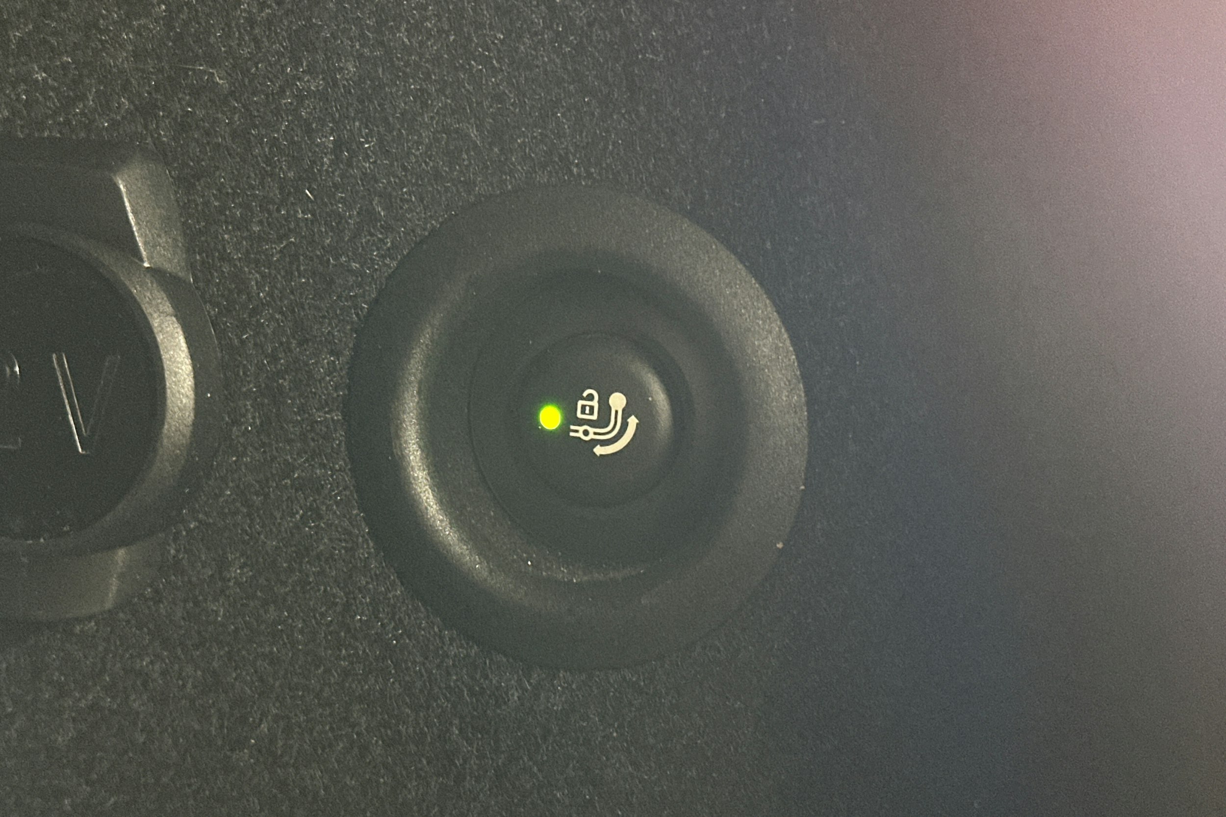 musta BMW iX1 2023 kuva 16.