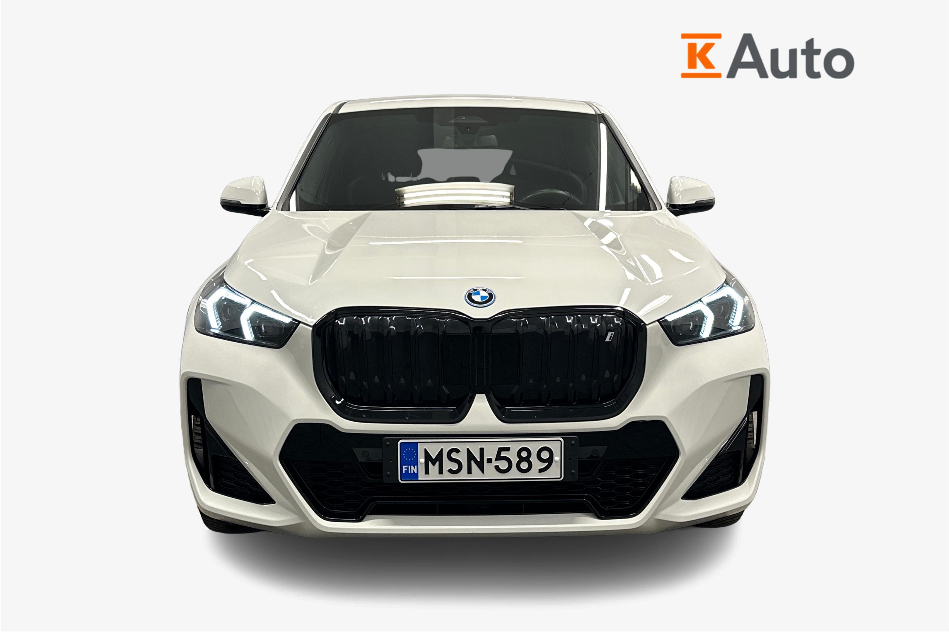 BMW iX1 U11 xDrive30 M Sport Pro 2023, kuva 4/41