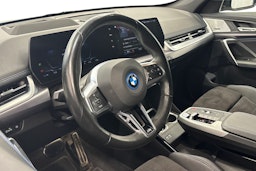 hopea BMW iX1 2023 kuva 7.