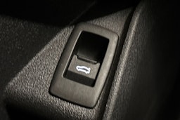 hopea BMW iX1 2023 kuva 33.