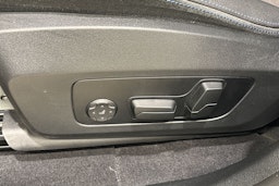 hopea BMW iX1 2023 kuva 34.