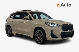 valkoinen BMW iX1 2023 kuva 1.