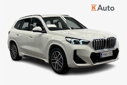 valkoinen BMW iX1 2023 kuva 1.