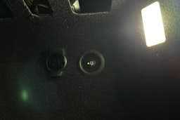 valkoinen BMW iX1 2023 kuva 34.