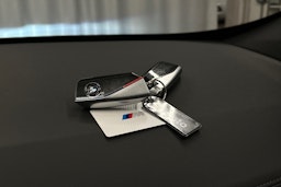 valkoinen BMW iX1 2023 kuva 35.