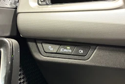 musta BMW iX1 2025 kuva 15.