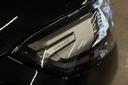 musta BMW iX1 2025 kuva 37.