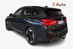 harmaa BMW iX3 2021 kuva 2.