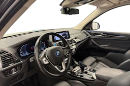 harmaa BMW iX3 2021 kuva 6.