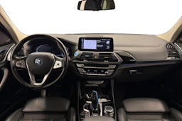 harmaa BMW iX3 2021 kuva 7.