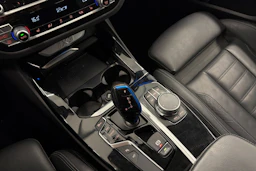 harmaa BMW iX3 2021 kuva 23.