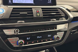 harmaa BMW iX3 2021 kuva 24.