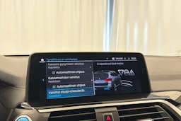 harmaa BMW iX3 2021 kuva 27.