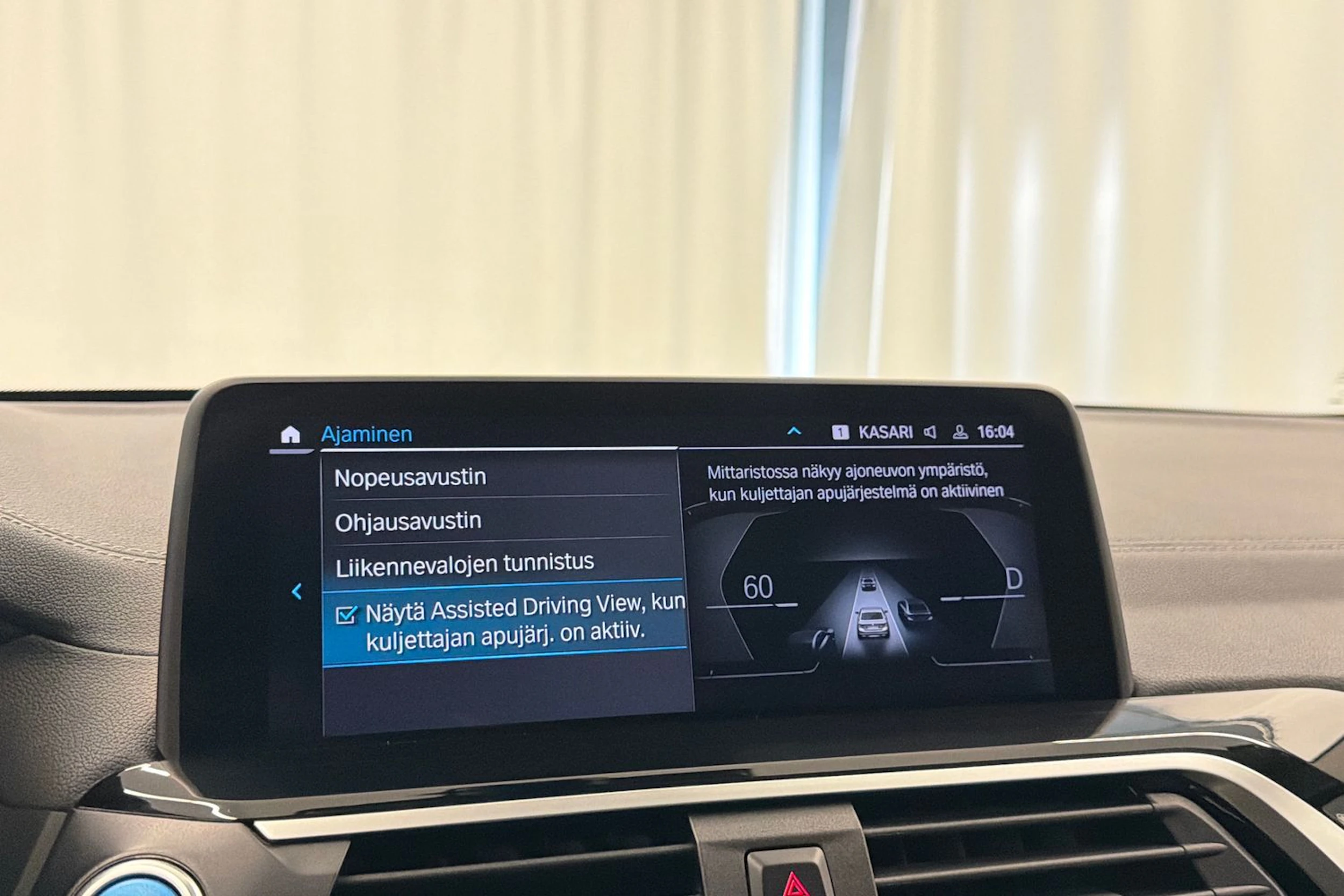 harmaa BMW iX3 2021 kuva 28.