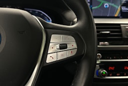 valkoinen BMW iX3 2021 kuva 15.