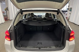 valkoinen BMW iX3 2021 kuva 34.