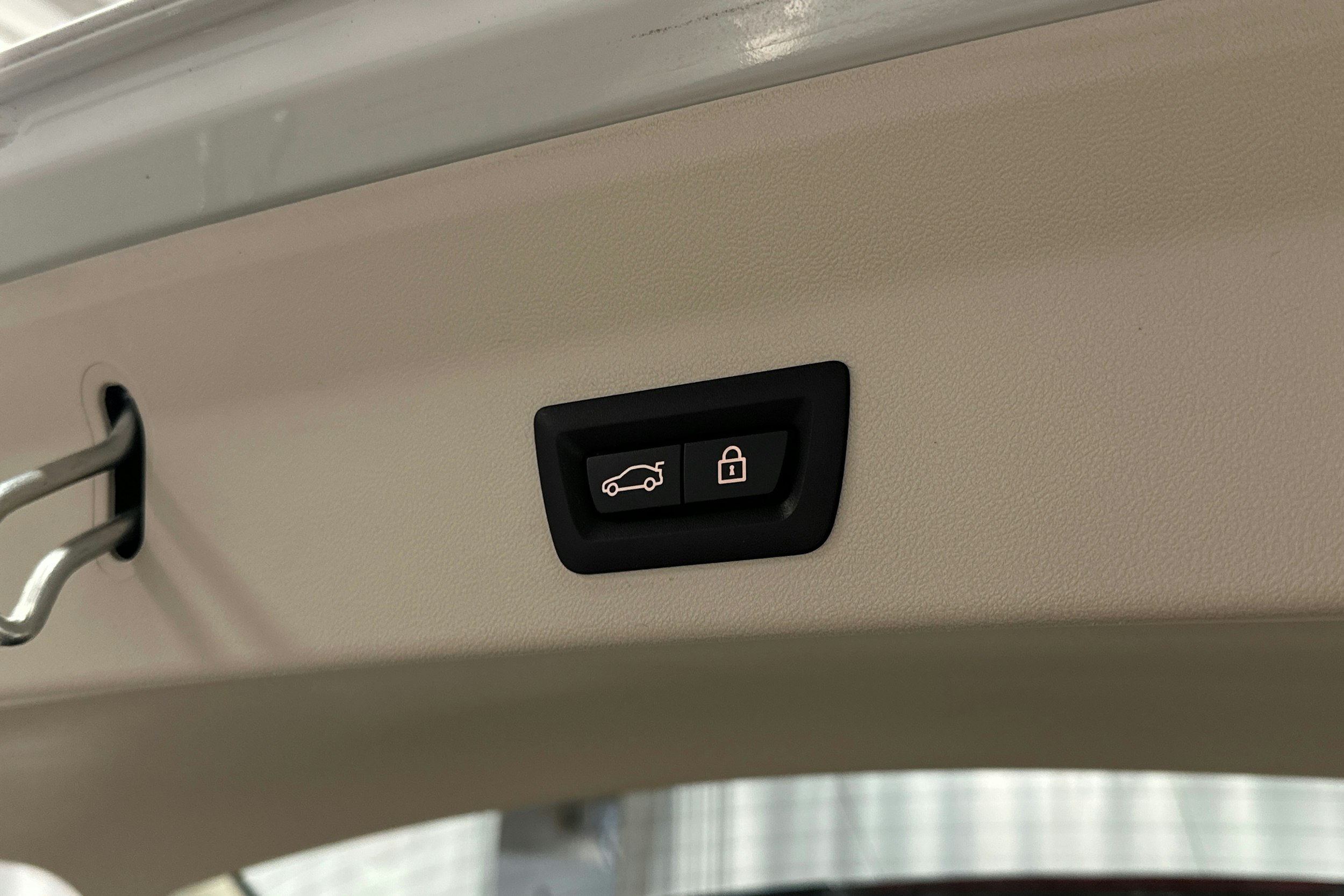 valkoinen BMW iX3 2021 kuva 35.