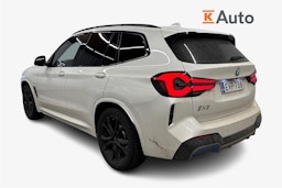 harmaa BMW iX3 2022 kuva 2.