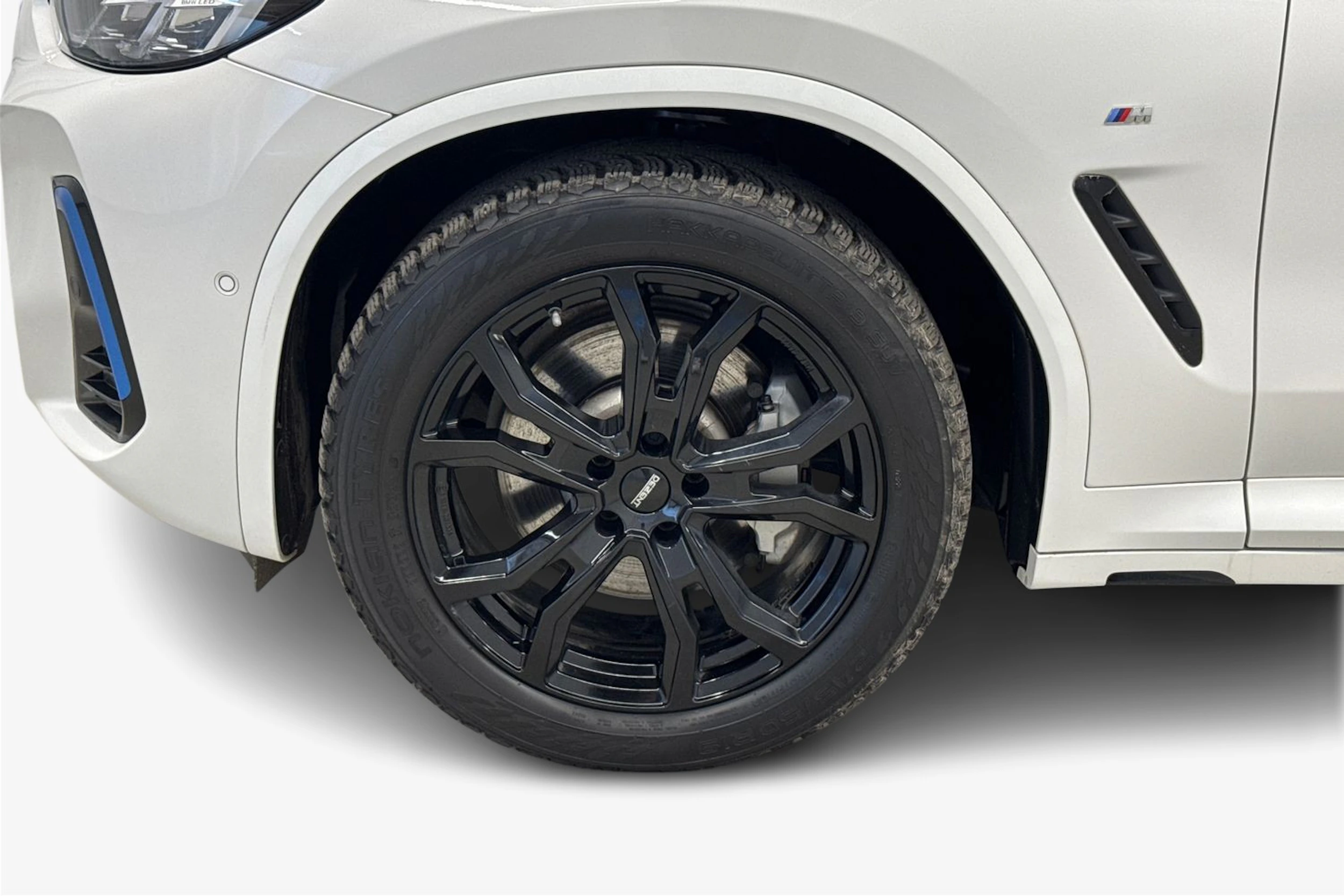 harmaa BMW iX3 2022 kuva 9.