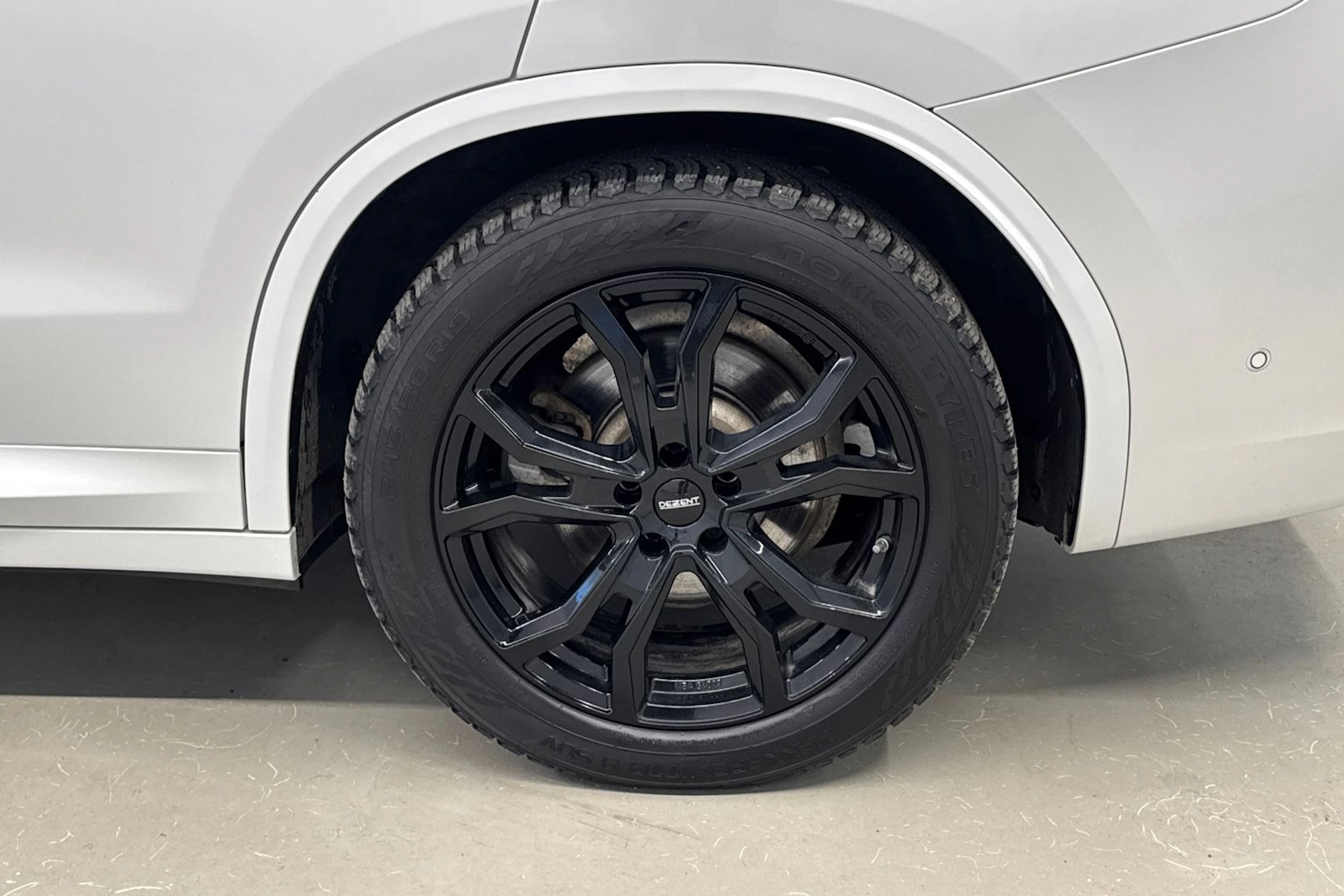 harmaa BMW iX3 2022 kuva 10.