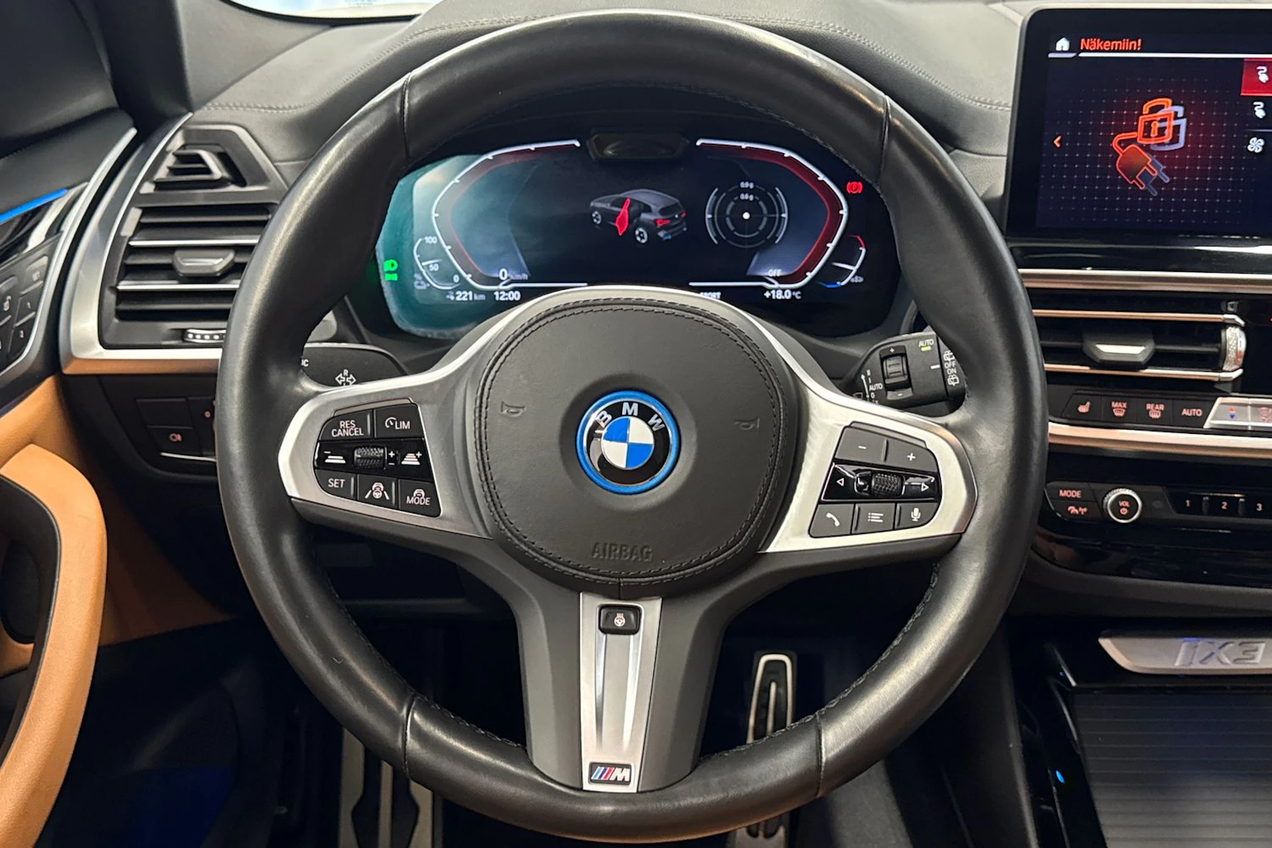 harmaa BMW iX3 2022 kuva 11.