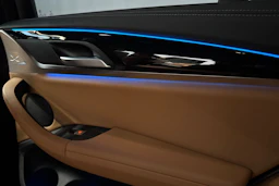 harmaa BMW iX3 2022 kuva 18.