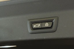 harmaa BMW iX3 2022 kuva 25.