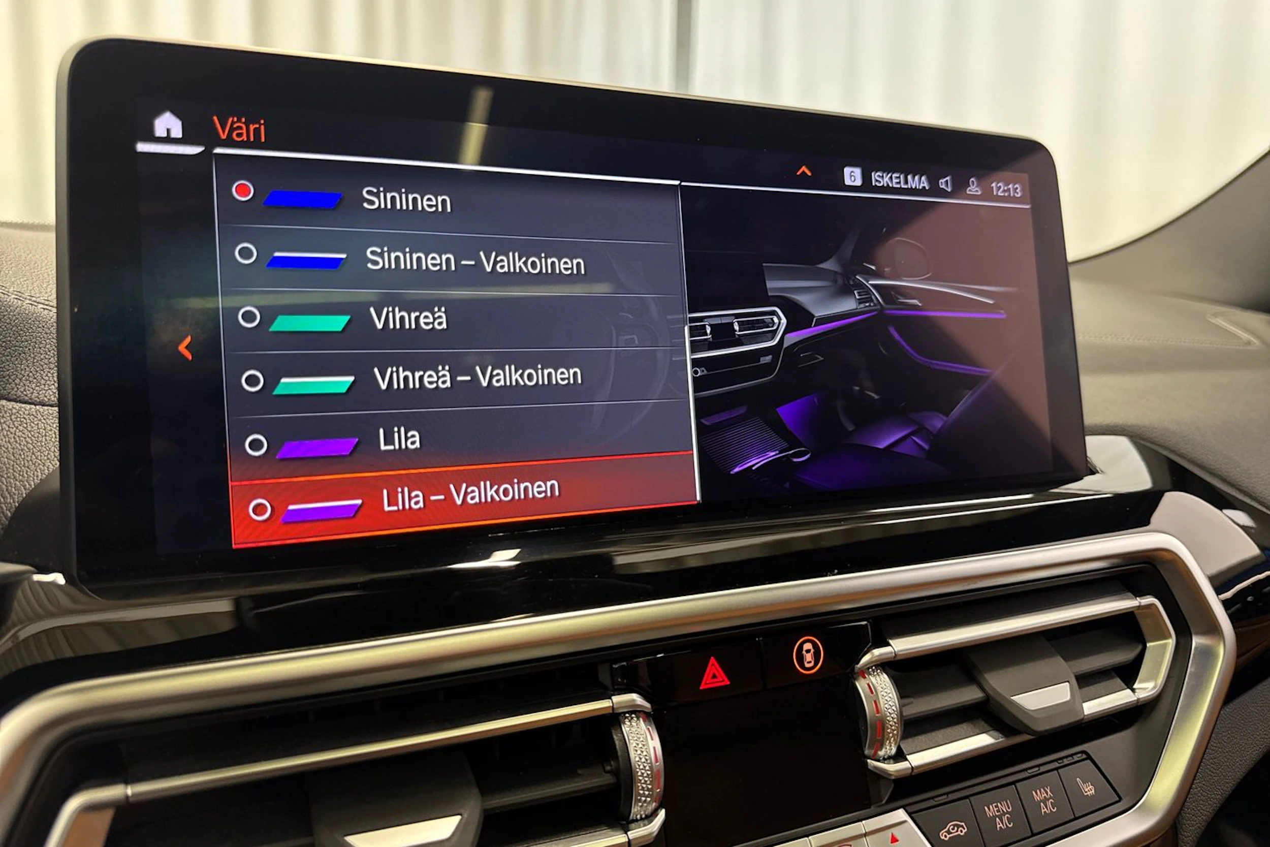 harmaa BMW iX3 2022 kuva 33.