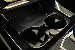 harmaa BMW iX3 2022 kuva 42.