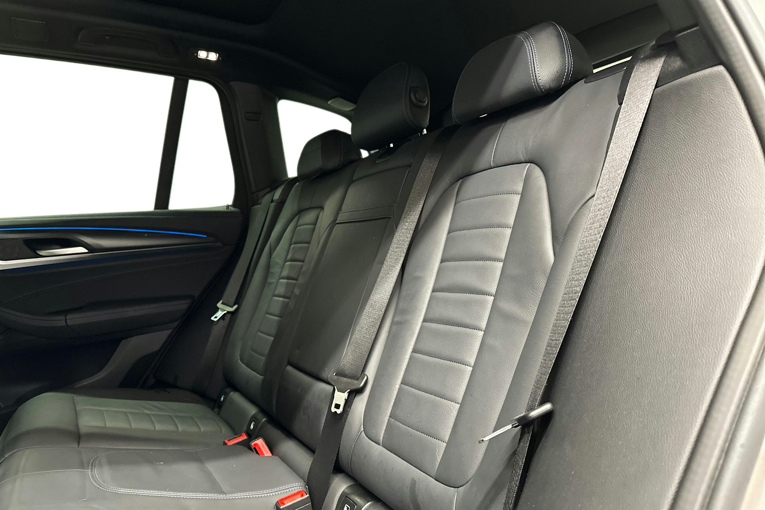hopea BMW iX3 2022 kuva 13.