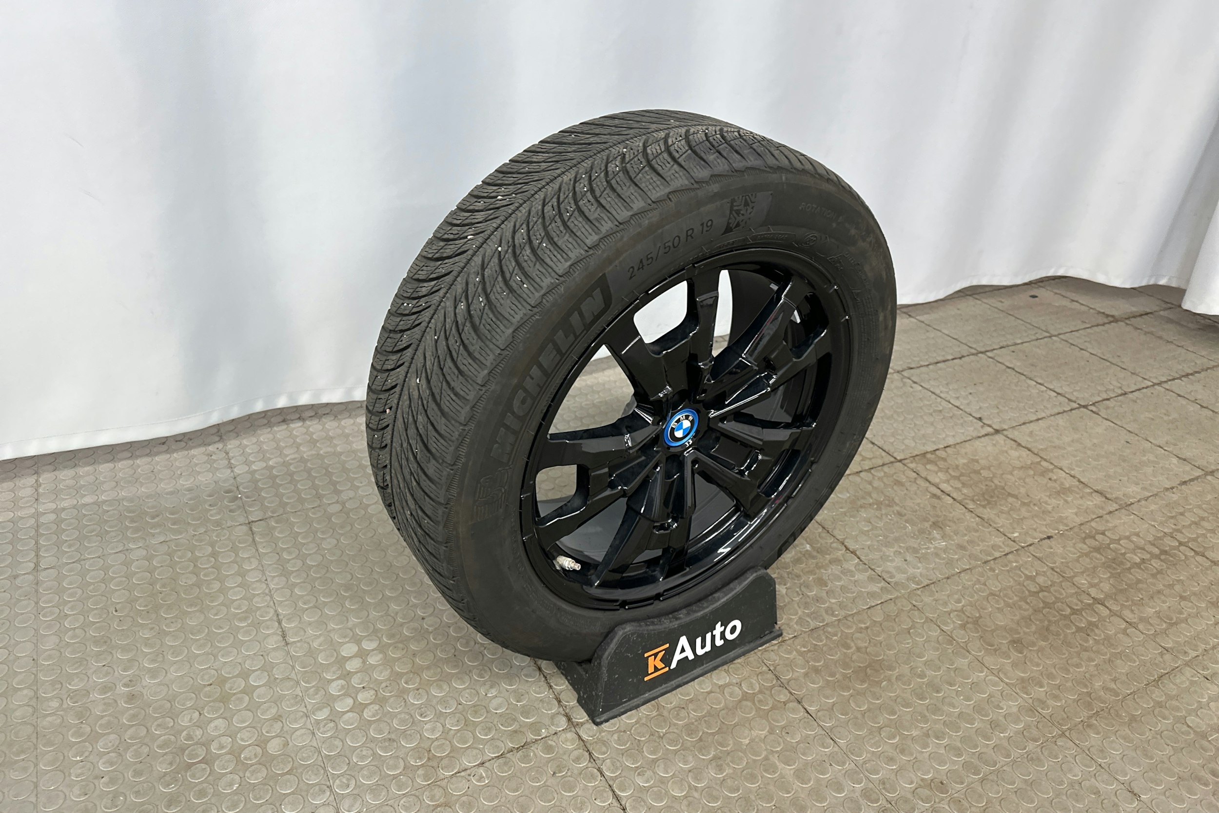 hopea BMW iX3 2022 kuva 16.