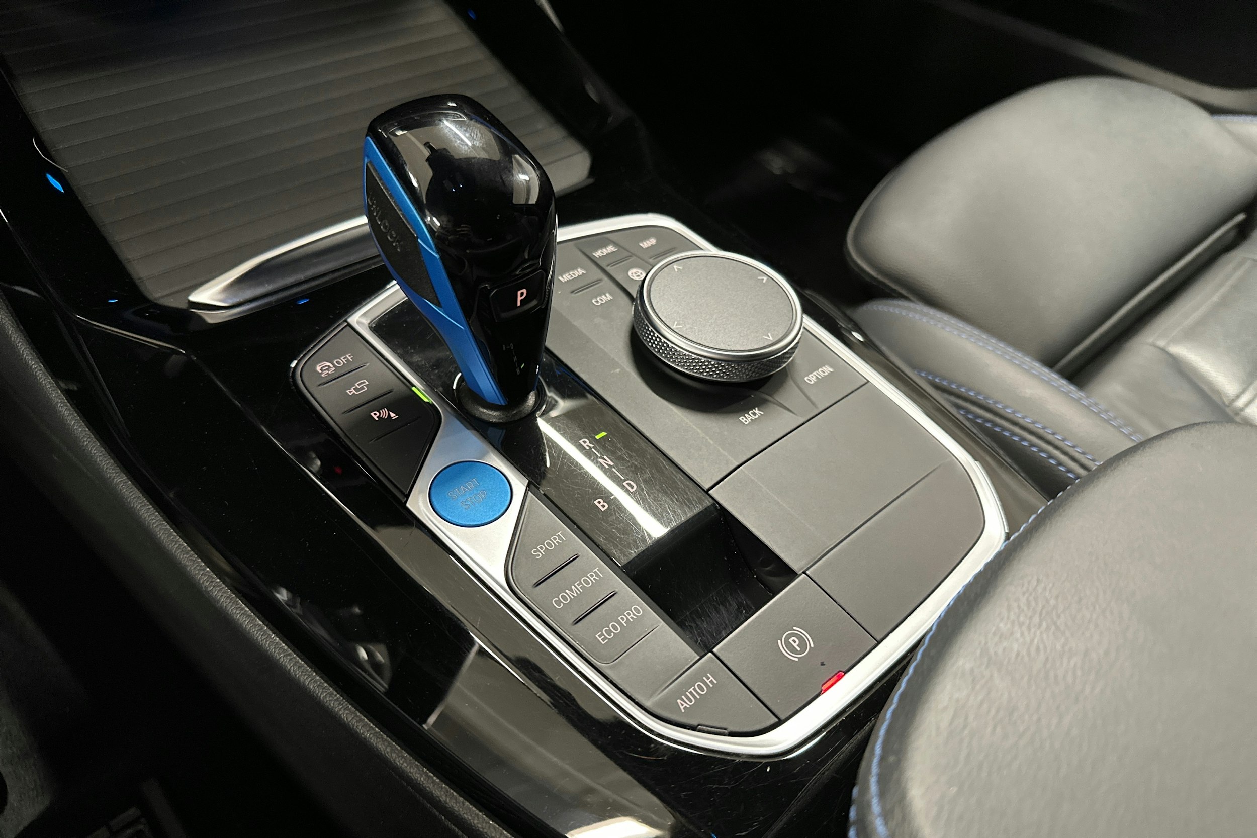 hopea BMW iX3 2022 kuva 28.