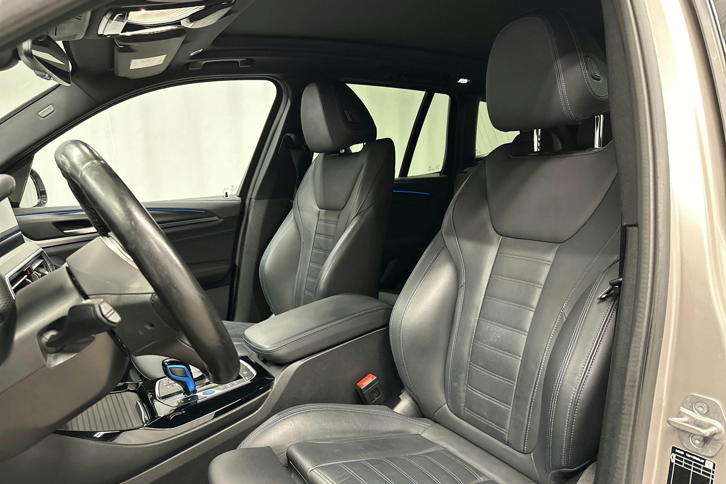 hopea BMW iX3 2022 kuva 30.