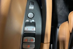 Valkoinen BMW iX3 2023 kuva 29.
