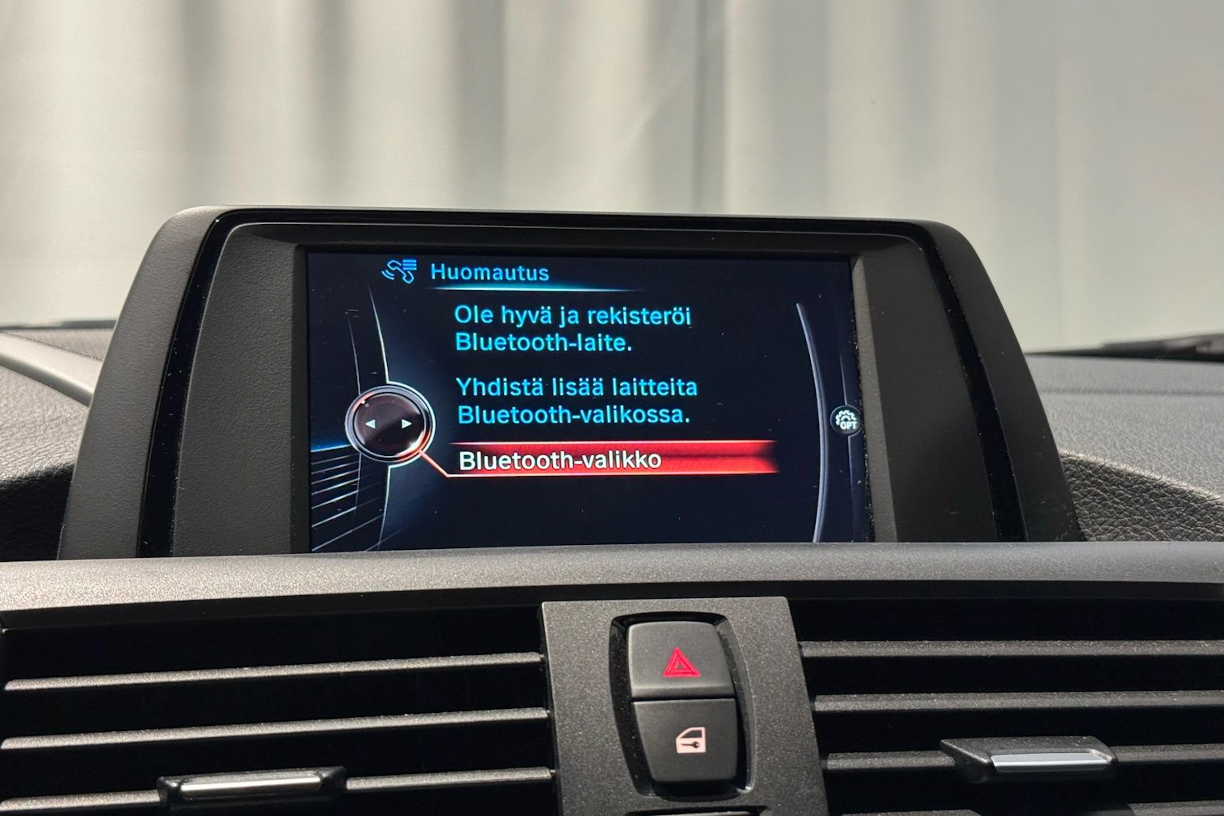 met. musta BMW M2 2017 kuva 18.