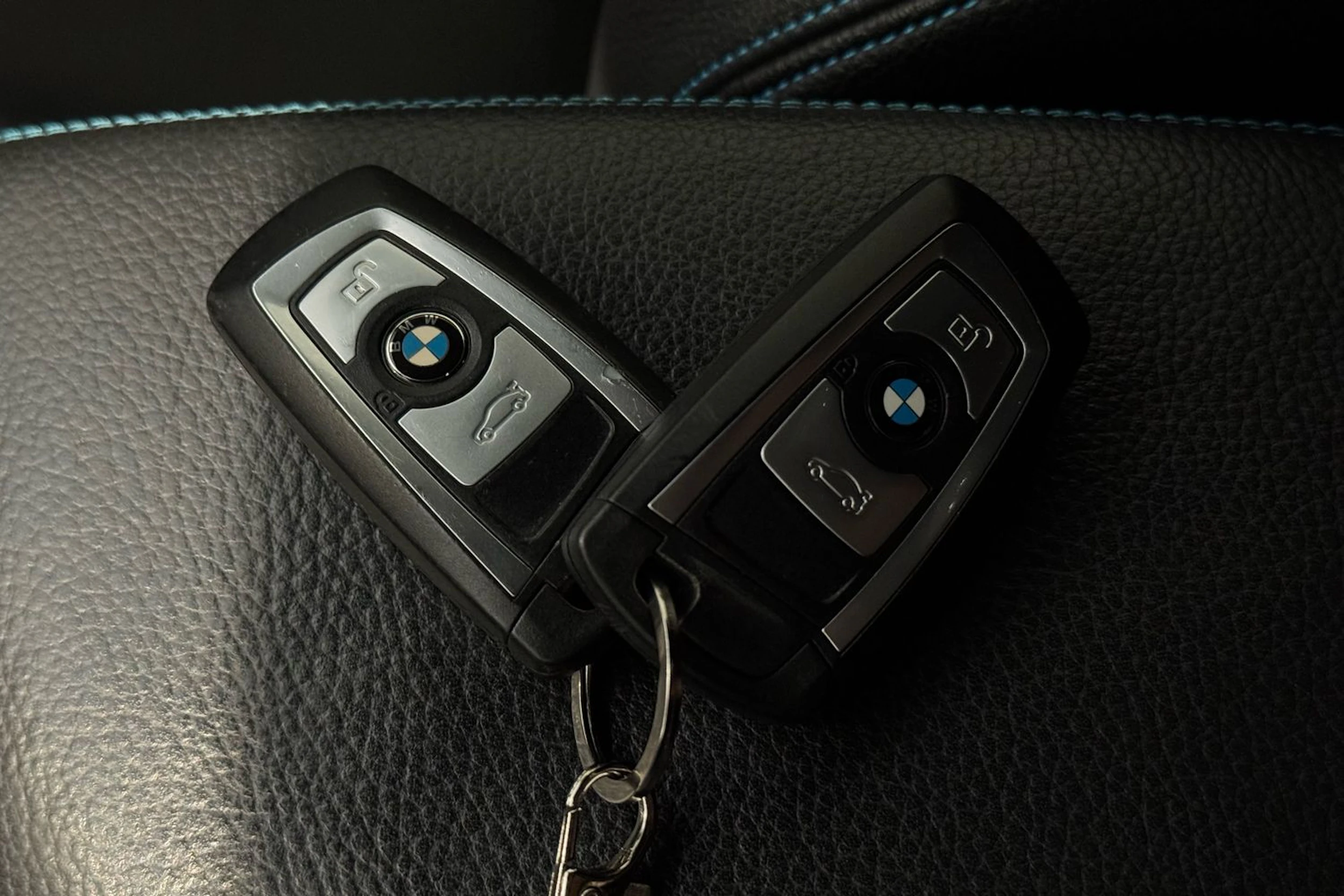 met. musta BMW M2 2017 kuva 23.