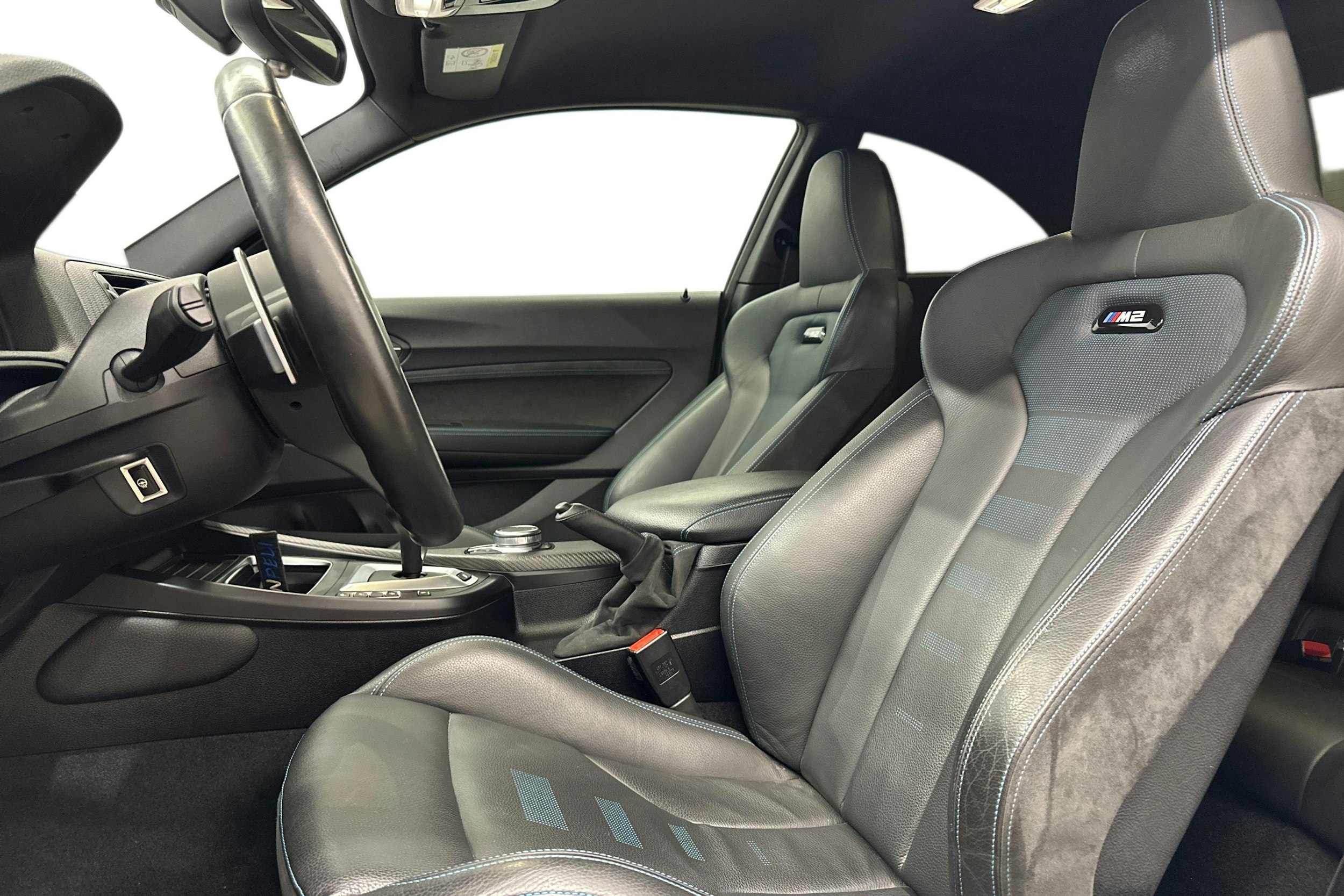 harmaa BMW M2 2019 kuva 10.